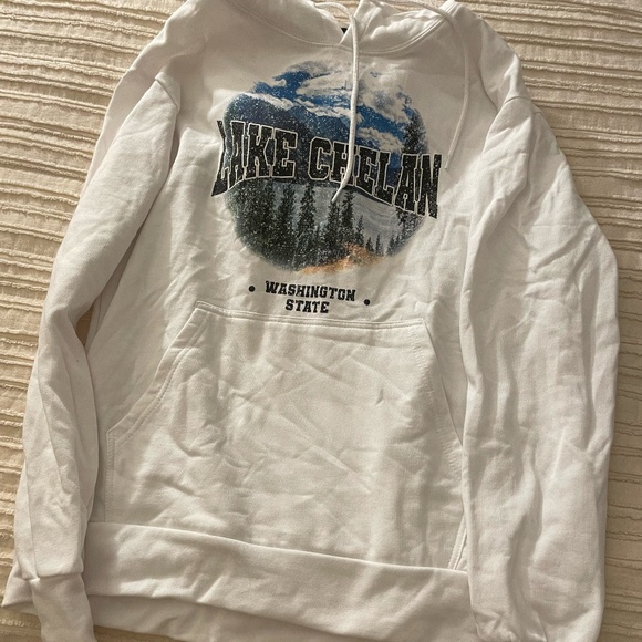 Pretty Little things graphic hoodie - Picture 1 of 2